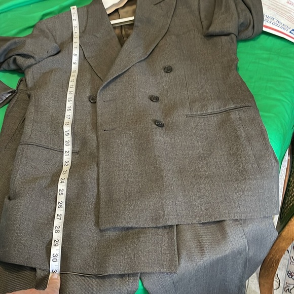 Used men’s suit by Joseph Aboud size 40 - Picture 15 of 16